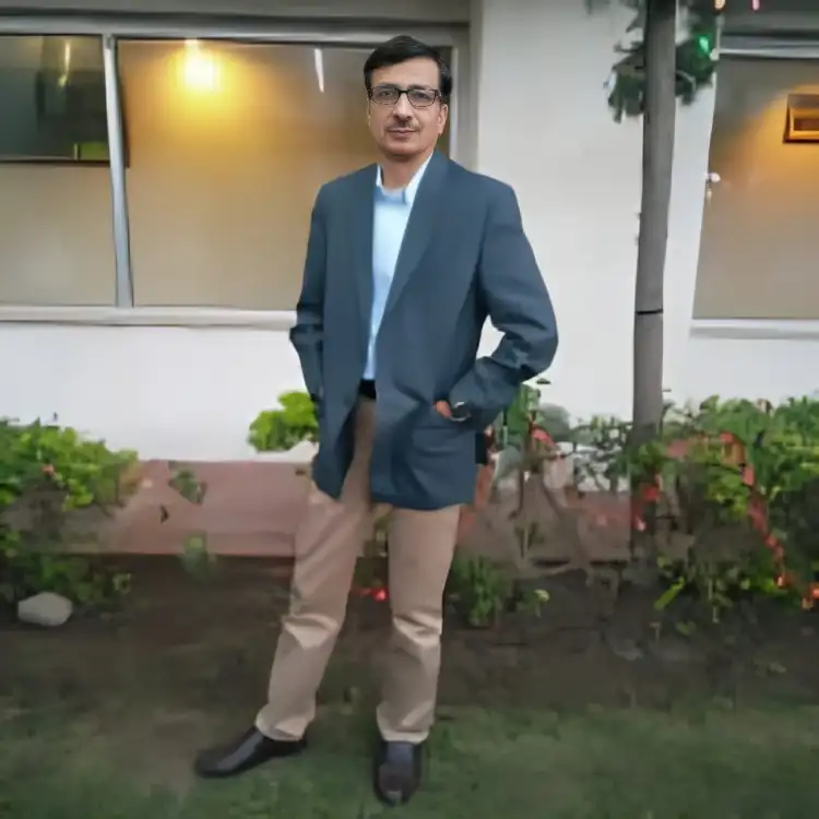 DR HIMANSHU DUDHIYA